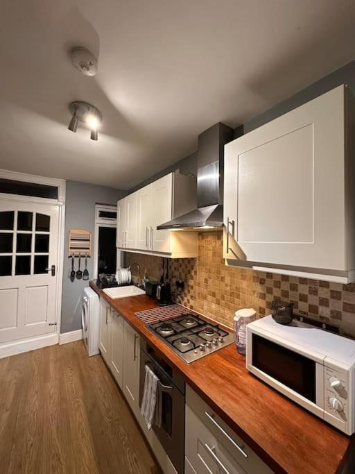 Manor Court Apartment London Ngoại thất bức ảnh
